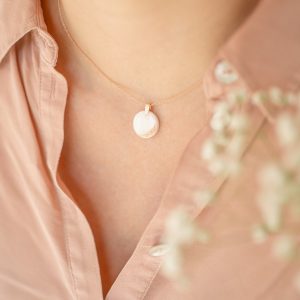 sobre collier gold filled au lait maternel